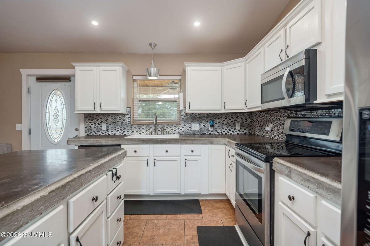 7245 Brahman Road, Las Cruces, NM 88012 photo 6