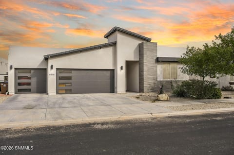 6816 Electra Avenue, casa à venda