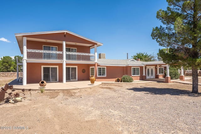 13700 State Highway 478, Mesilla Park, NM – 6 bedroom, 4,158 sqft single family residence for sale at $349,000