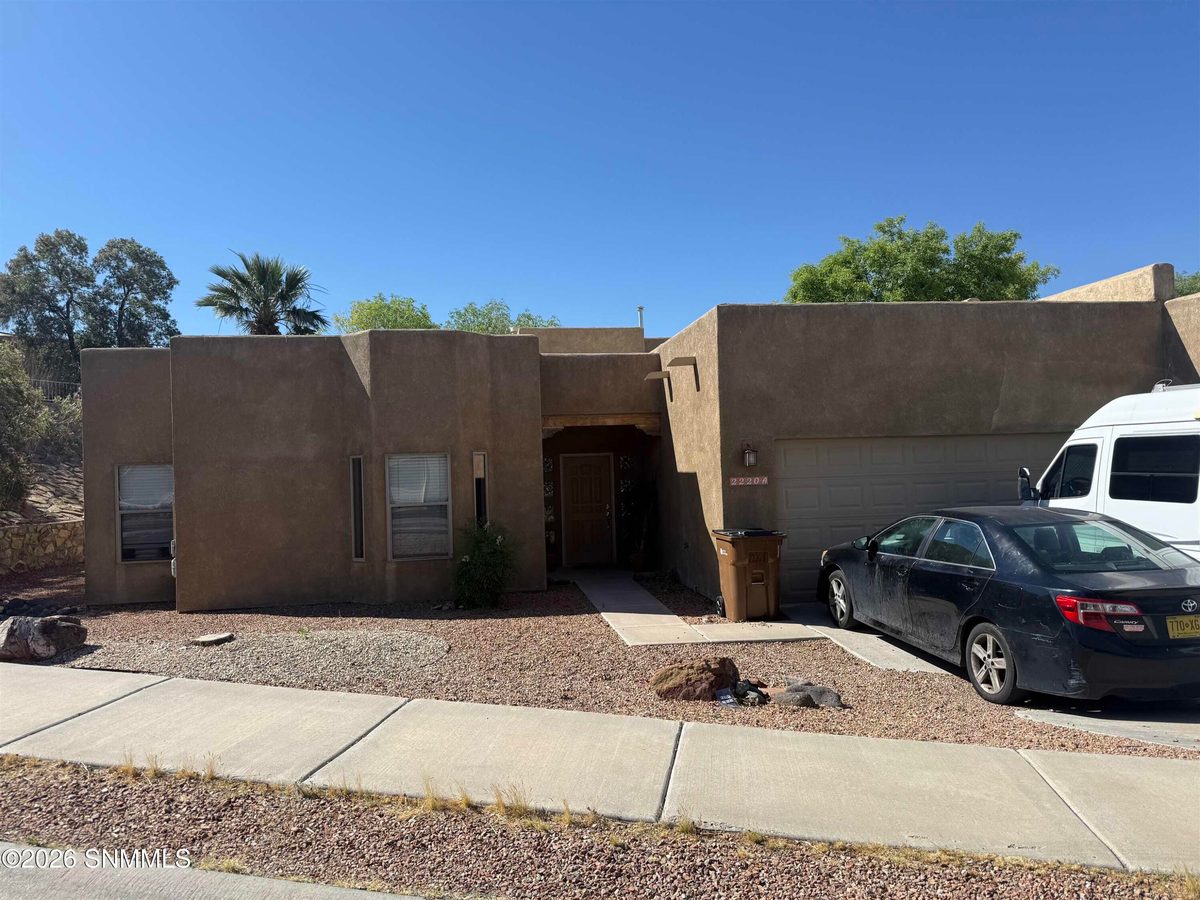 2220 Dakota Drive, Las Cruces, NM 88011 photo 1
