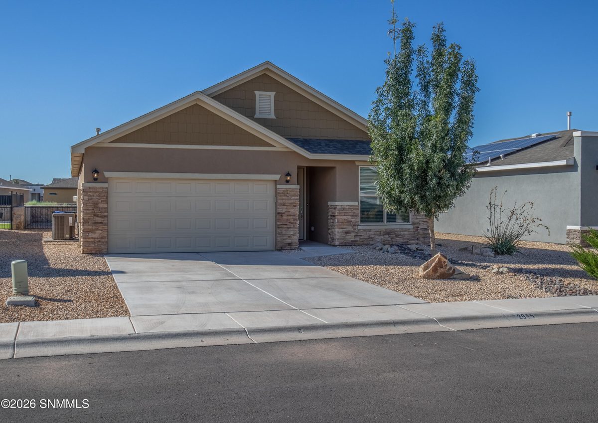 2955 Aragon Avenue, Las Cruces, NM 88007 photo 1