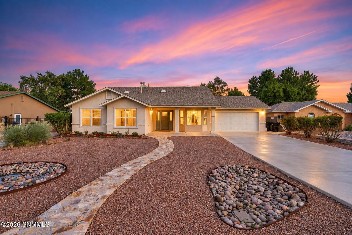 1245 Villita Loop, Las Cruces, NM 88007 photo 1