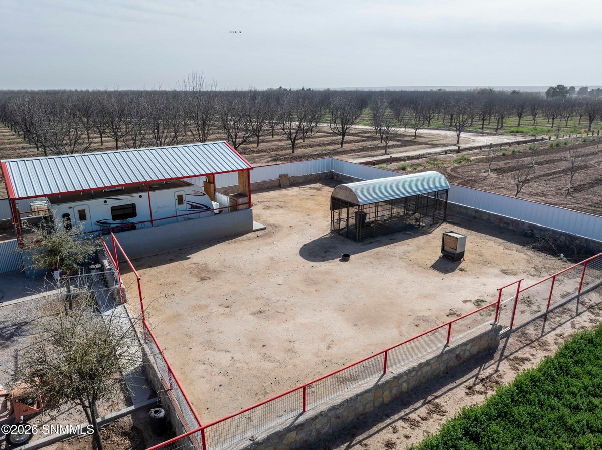1405 Webb Road, Anthony, NM 88021 photo 12
