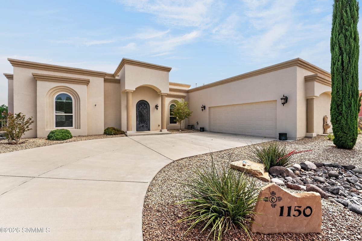 1150 Puerta De Picacho, Las Cruces, NM 88007 photo 1