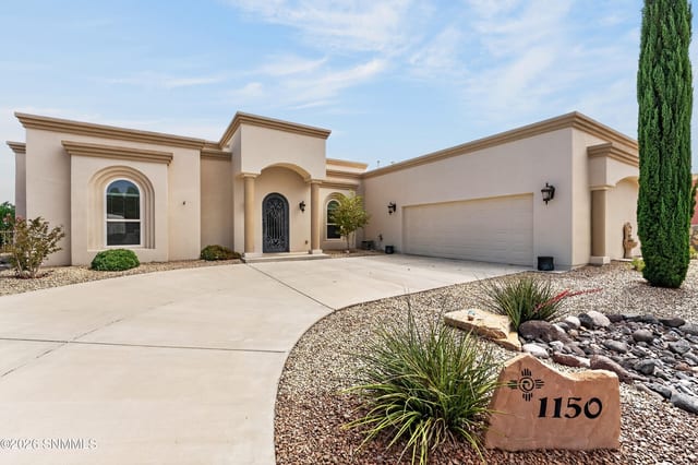 1150 Puerta De Picacho, Las Cruces, NM – 3 bedroom, 2,352 sqft single family residence for sale at $490,000
