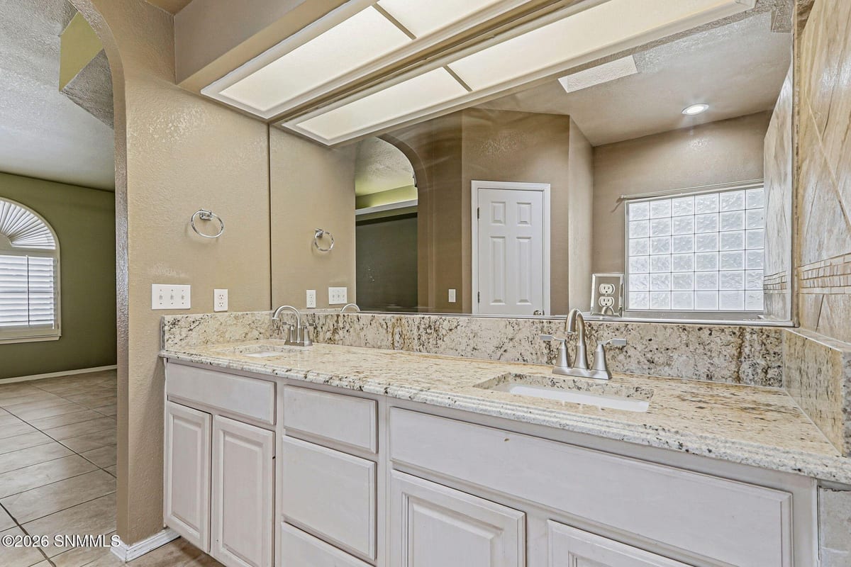 170 Cherry Hill Lane, Santa Teresa, NM 88008 photo 15