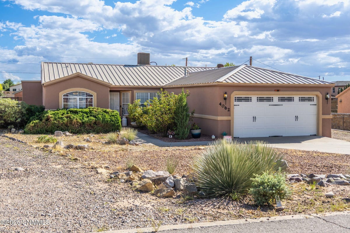 4062 Windridge Circle, Las Cruces, NM 88012 photo 1
