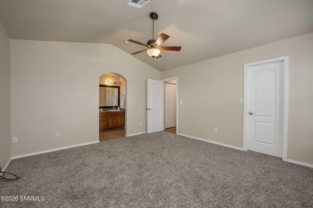 4882 Calle Bella Avenue, Las Cruces, NM 88012 photo 15