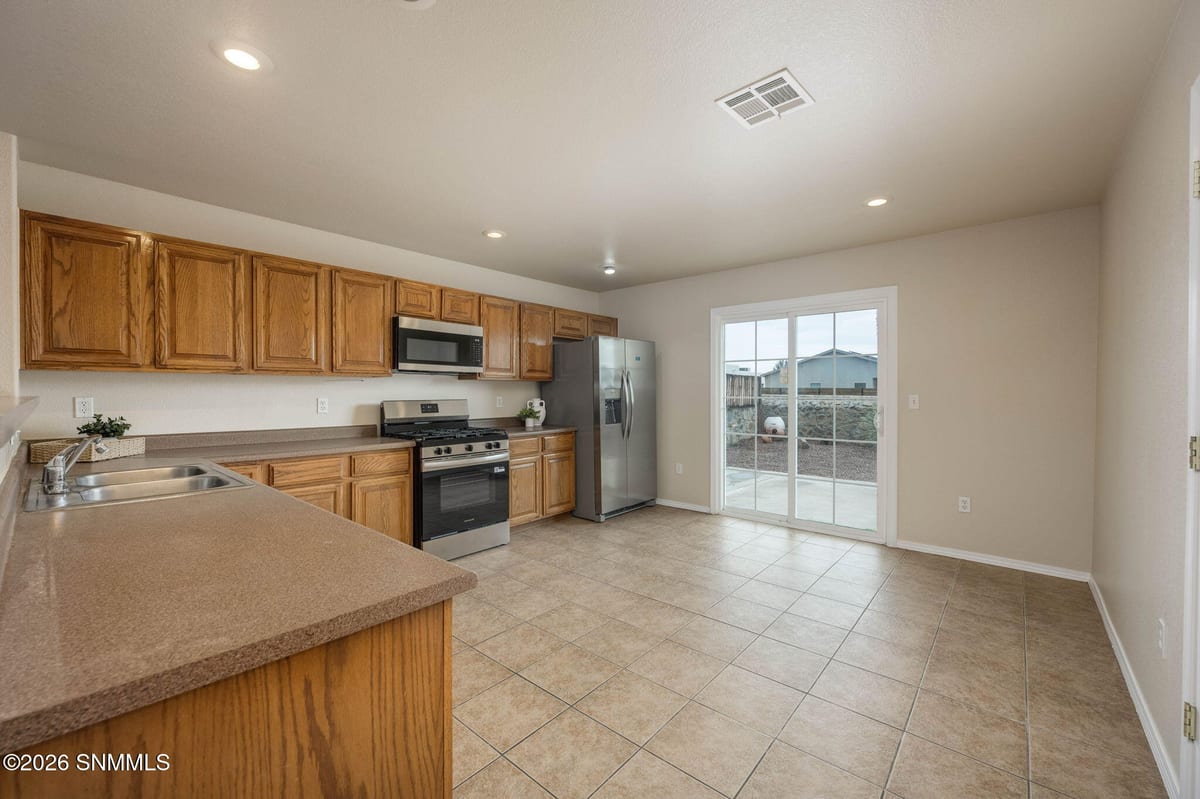 4882 Calle Bella Avenue, Las Cruces, NM 88012 photo 9