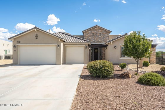 393 Marisa Court, Las Cruces, NM 88007 photo 2