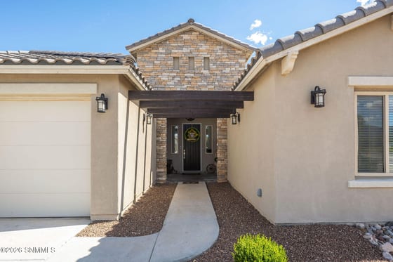 393 Marisa Court, Las Cruces, NM 88007 photo 4