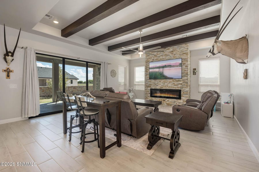 393 Marisa Court, Las Cruces, NM 88007 photo 8