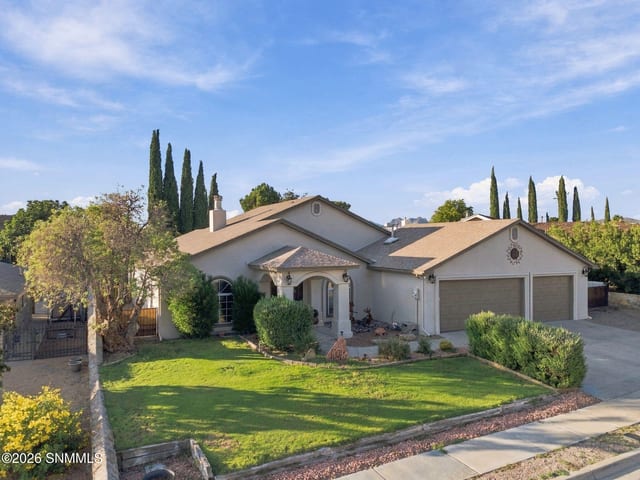 1091 Fran Drive, Las Cruces, NM 88007 photo 2