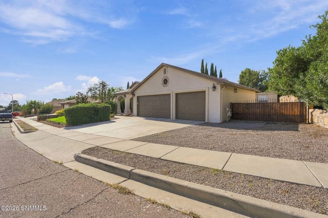 1091 Fran Drive, Las Cruces, NM 88007 photo 4
