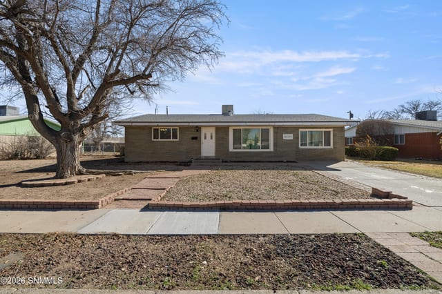 2030 Avalon Drive, Las Cruces, NM – 4 bedroom, 2,068 sqft single family residence for sale at $209,900