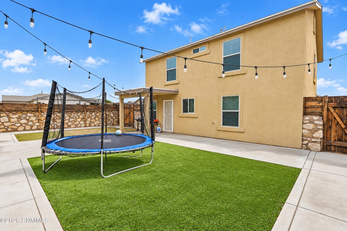 5868 Baywood Street, Santa Teresa, NM 88008 photo 9