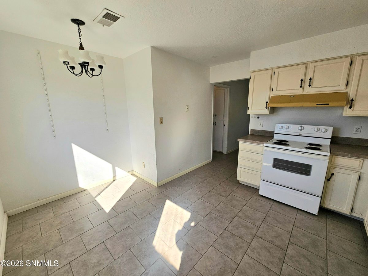 1974 Mahogany Drive, Las Cruces, NM 88001 photo 14