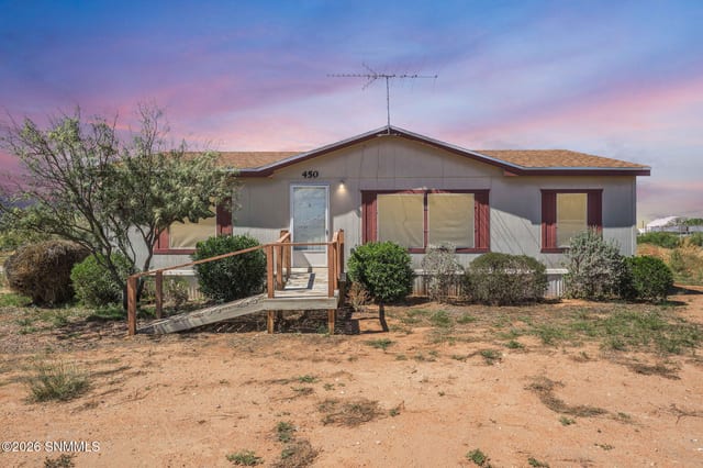 450 Prescott Anthony Drive, Chaparral, NM – 3 bedroom, 1,344 sqft manufactured home for sale at $179,000