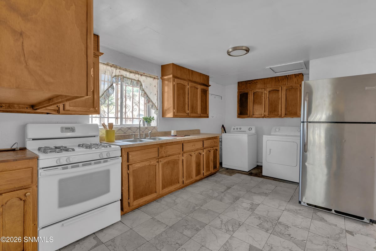 970 San Andres Drive, Anthony, NM 88021 photo 6