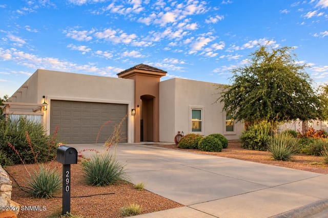 290 Wall Avenue, Las Cruces, NM – 4 bedroom, 2,008 sqft single family residence for sale at $449,000