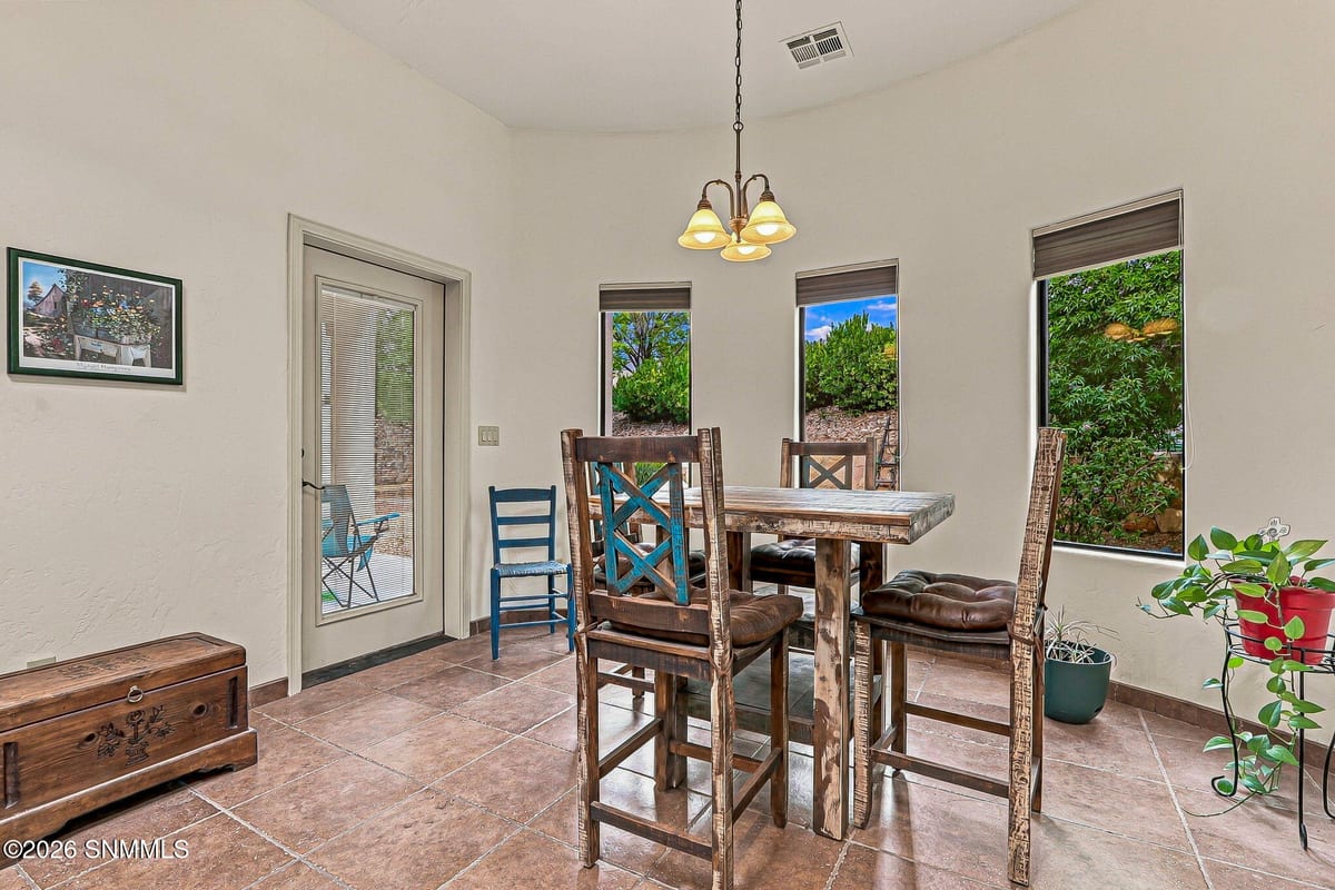 2284 Calais Avenue, Las Cruces, NM 88011 photo 15
