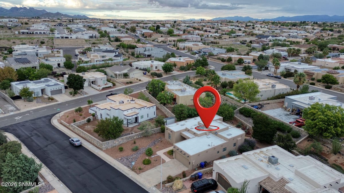 2284 Calais Avenue, Las Cruces, NM 88011 photo 4