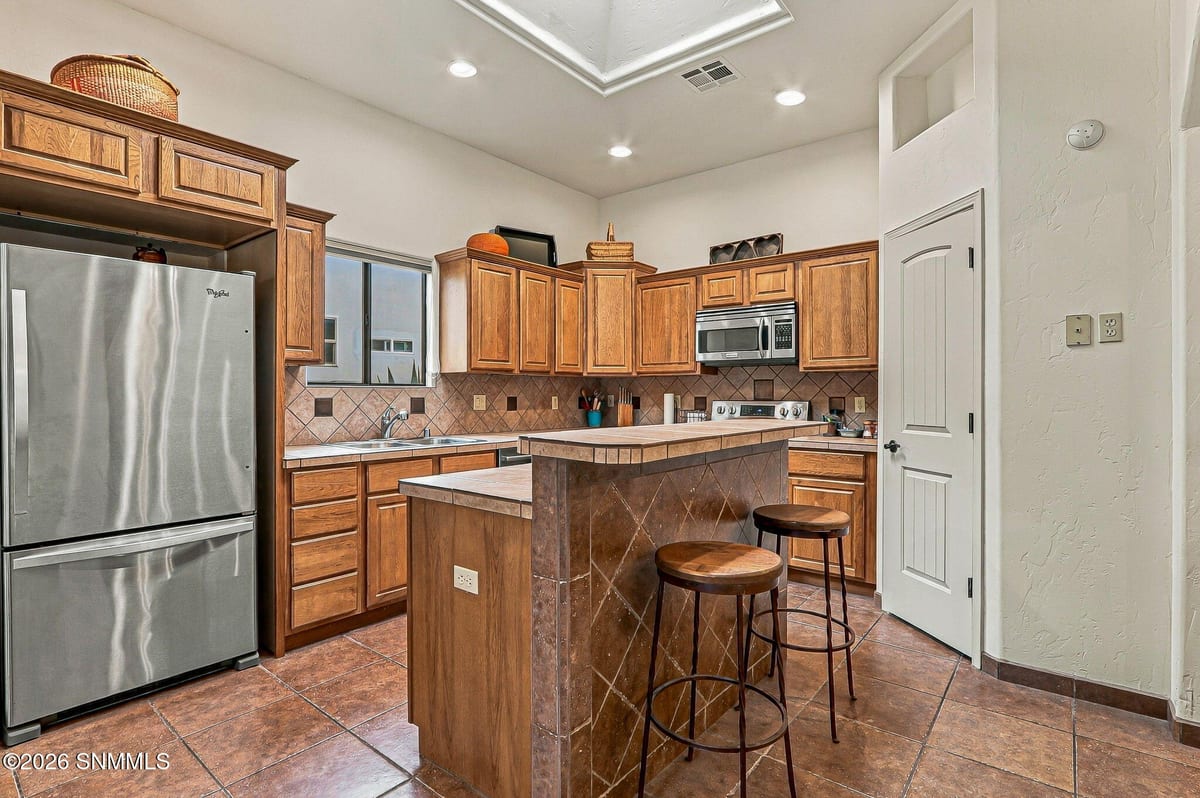 2284 Calais Avenue, Las Cruces, NM 88011 photo 6