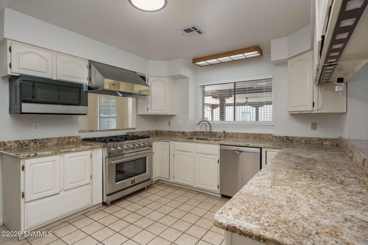 2220 Wildwind Road, Las Cruces, NM 88007 photo 13