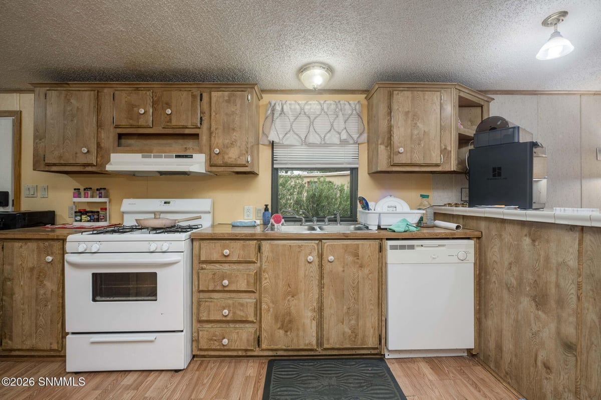 669 Hummingbird Drive, Las Cruces, NM 88007 photo 11