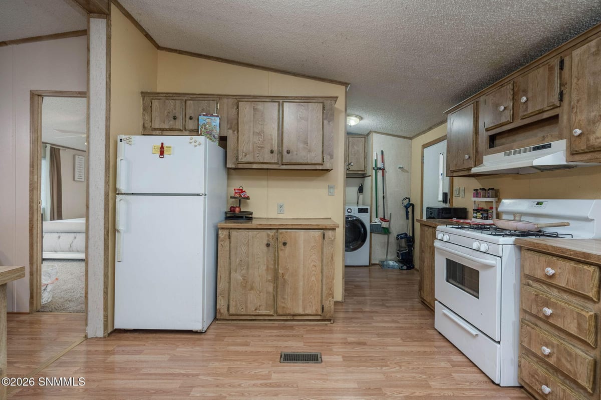 669 Hummingbird Drive, Las Cruces, NM 88007 photo 12
