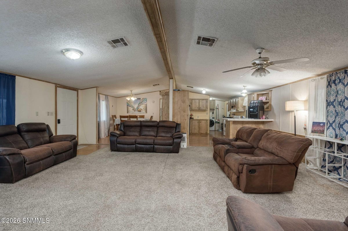 669 Hummingbird Drive, Las Cruces, NM 88007 photo 8