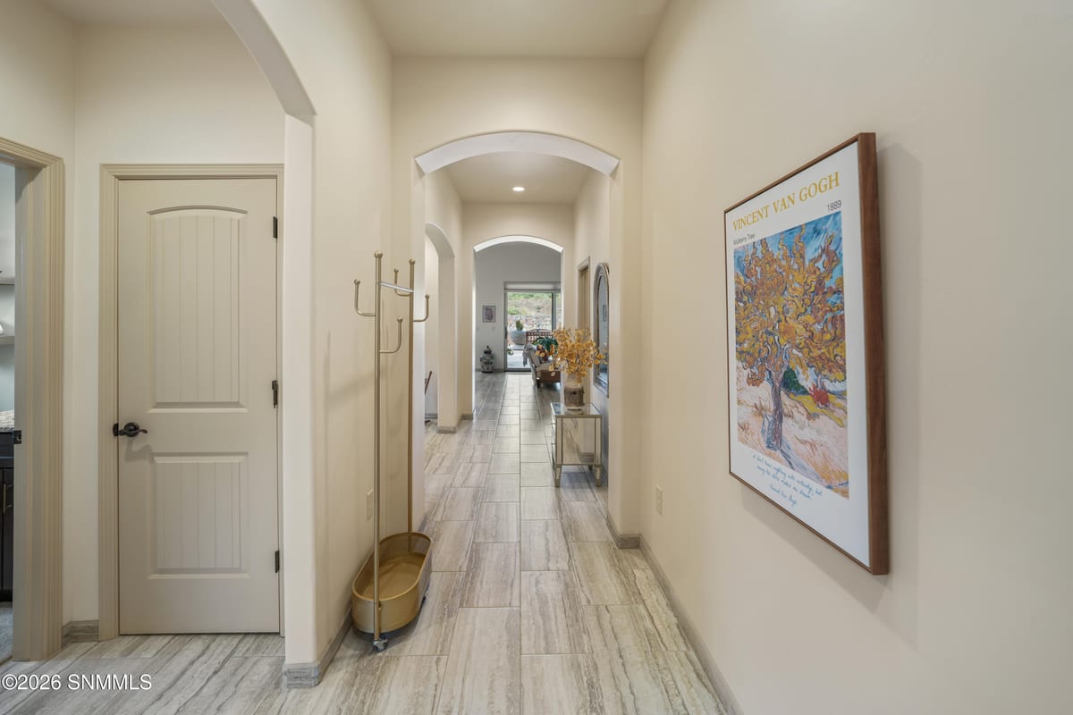 8109 Willow Bloom Circle, Las Cruces, NM 88007 photo 4