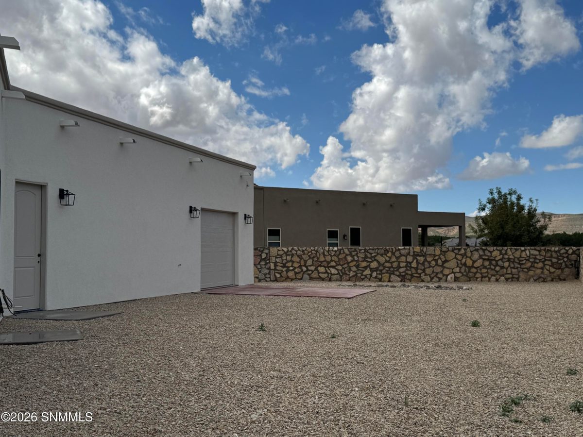 7554 Dominiques Place, Las Cruces, NM 88007 photo 14