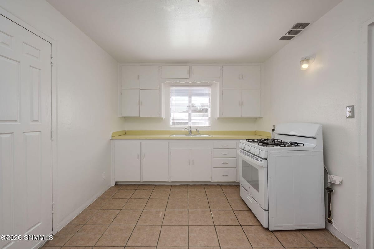 1015 Mechem Avenue, Las Cruces, NM 88005 photo 11
