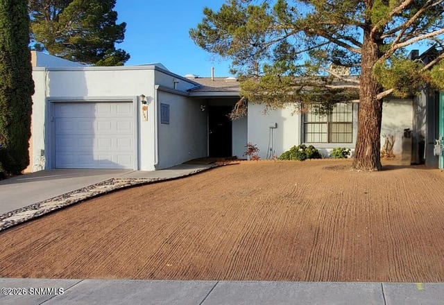 1061 Candeleras Street, Las Cruces, NM – 2 bedroom, 1,246 sqft townhouse for sale at $219,999