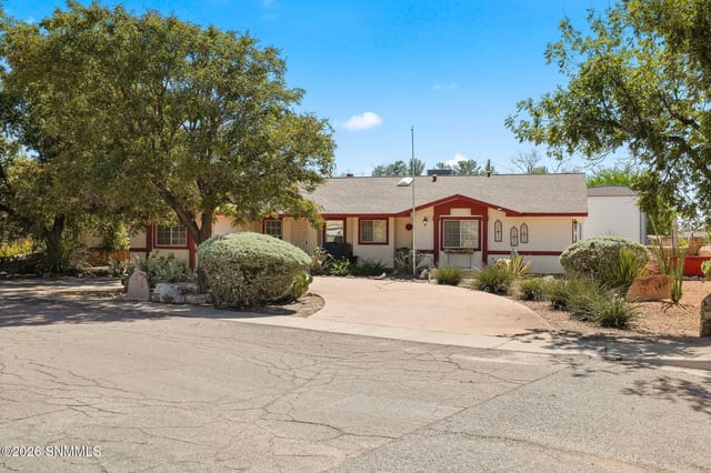 1895 Cochita Lane, Las Cruces, NM 88007 photo 2