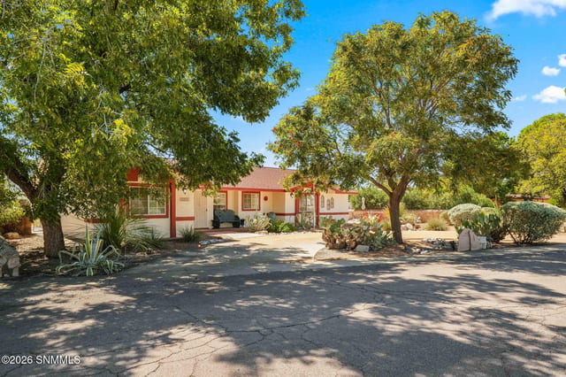 1895 Cochita Lane, Las Cruces, NM 88007 photo 3