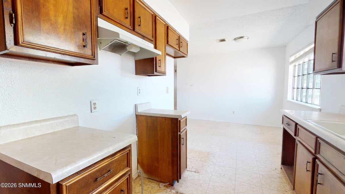 2665 La Luz Street, Las Cruces, NM 88007 photo 8