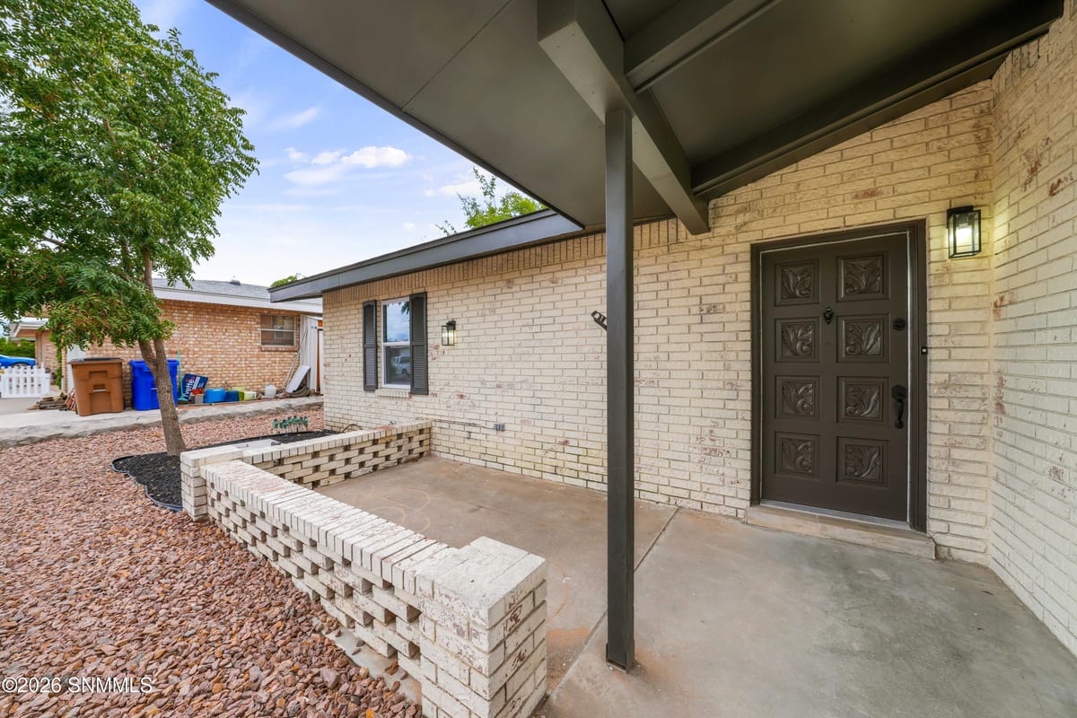 1218 Edgewood Avenue, Las Cruces, NM 88005 photo 4