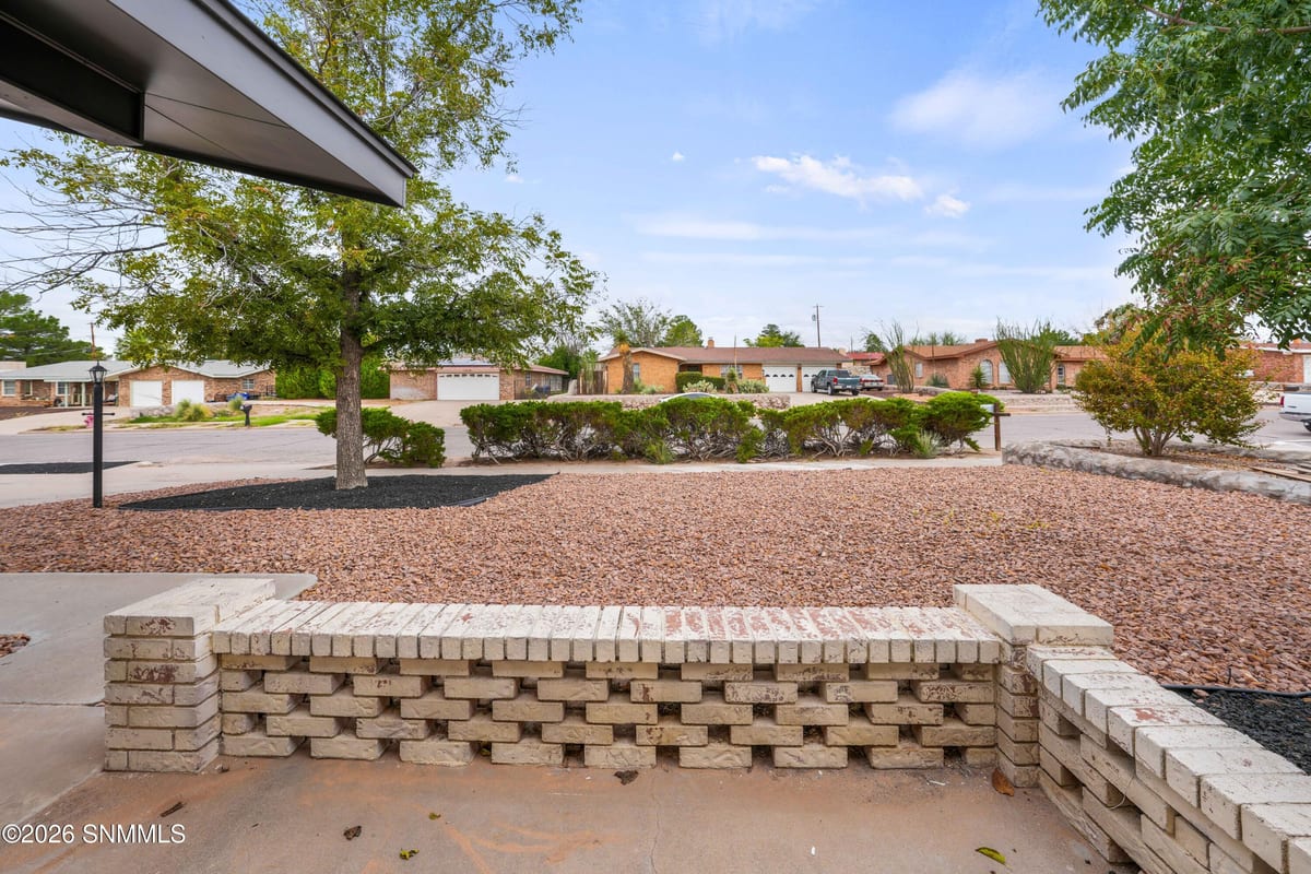 1218 Edgewood Avenue, Las Cruces, NM 88005 photo 5