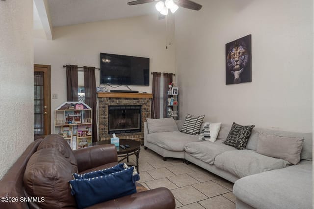 432 Lupton Place, Las Cruces, NM 88001 photo 2