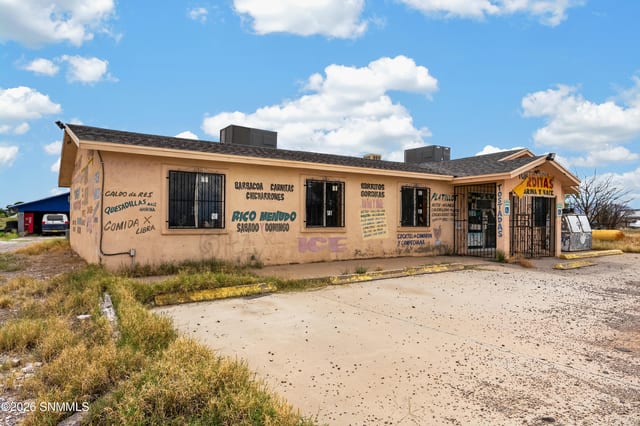 661 Paloma Blanca Drive, Chaparral, NM 88081 photo 2