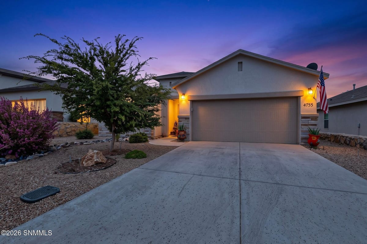 4755 Big Springs Street, Las Cruces, NM 88012 photo 2