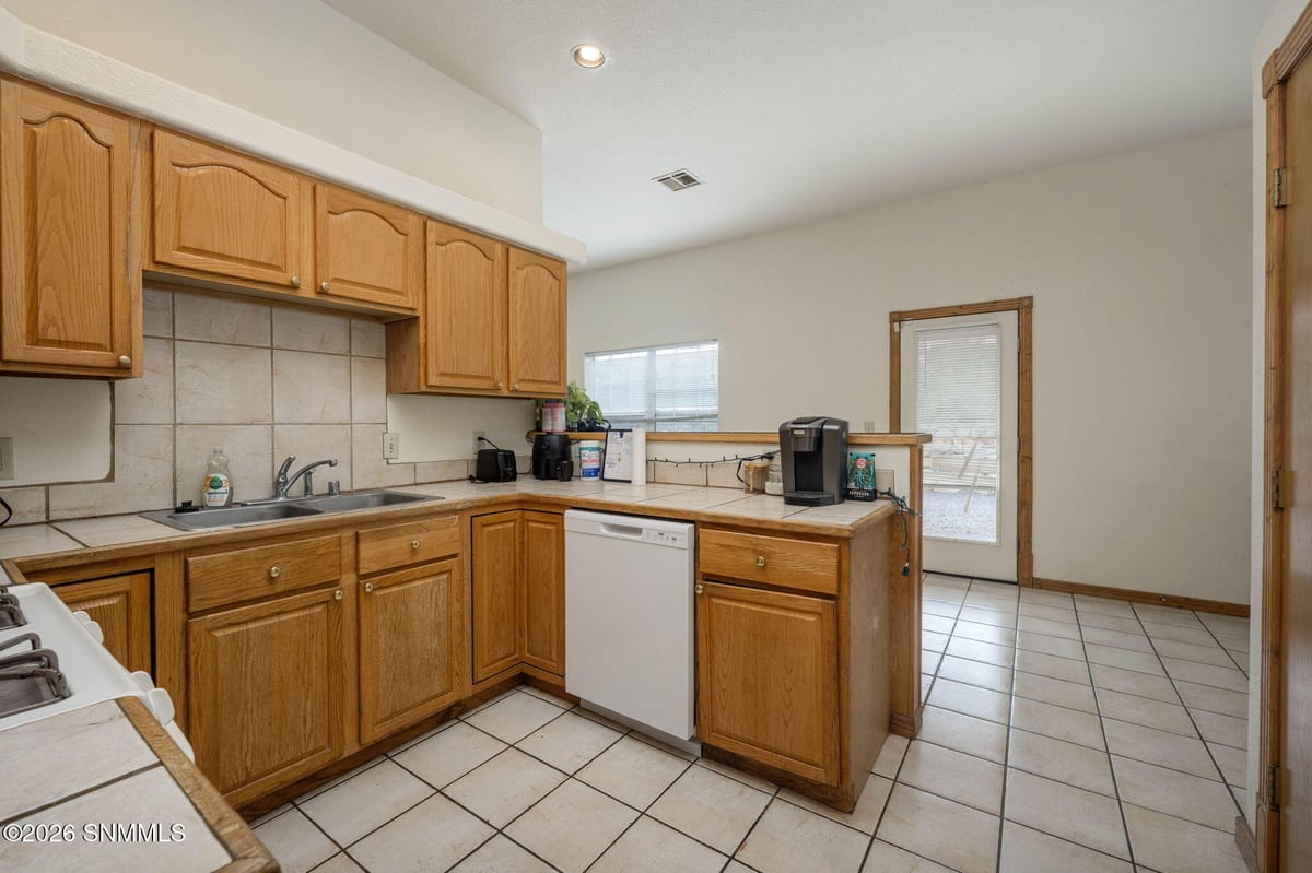 1982 Bentley Drive, Las Cruces, NM 88001 photo 12