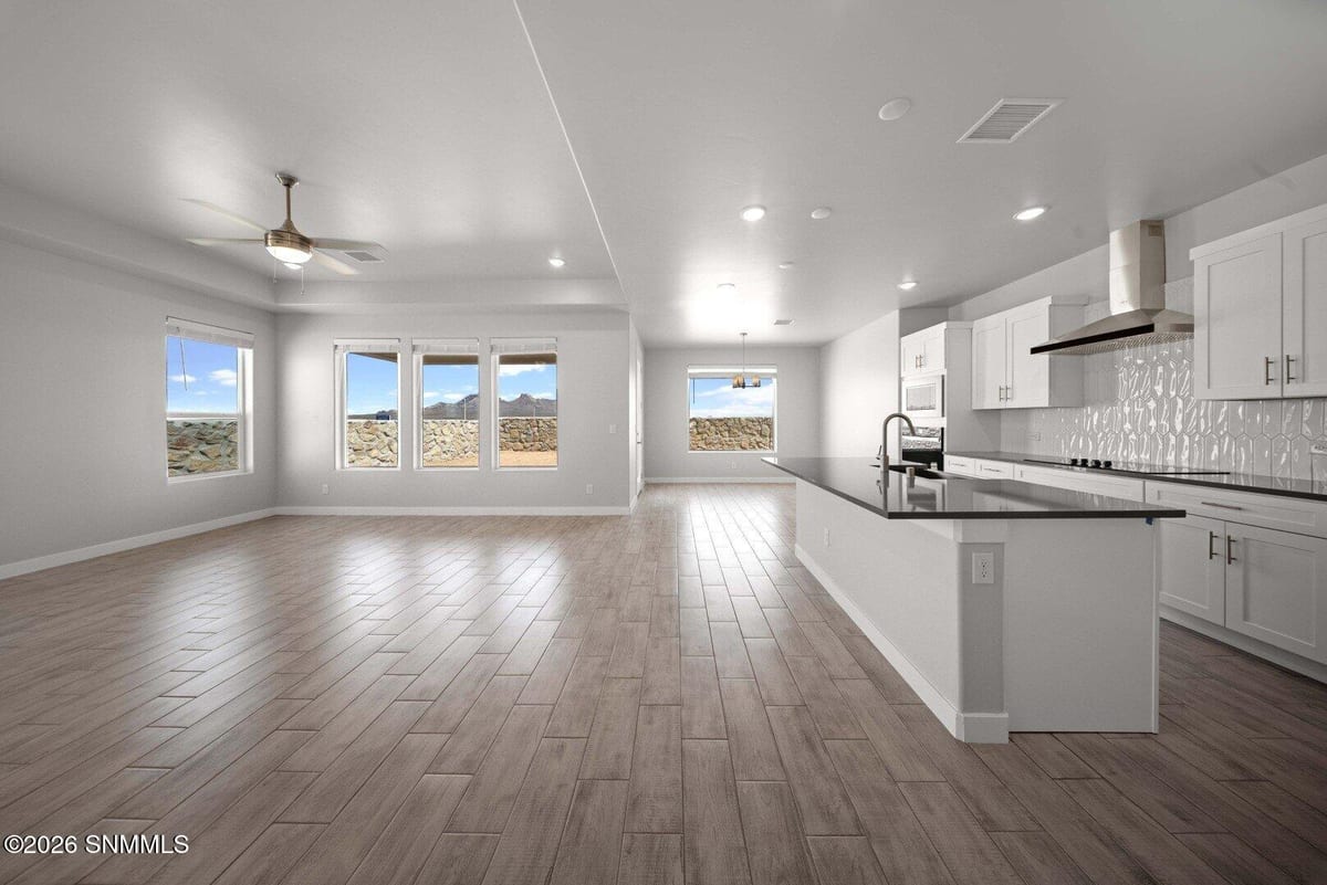 7284 Ultramarine Road, Las Cruces, NM 88012 photo 4
