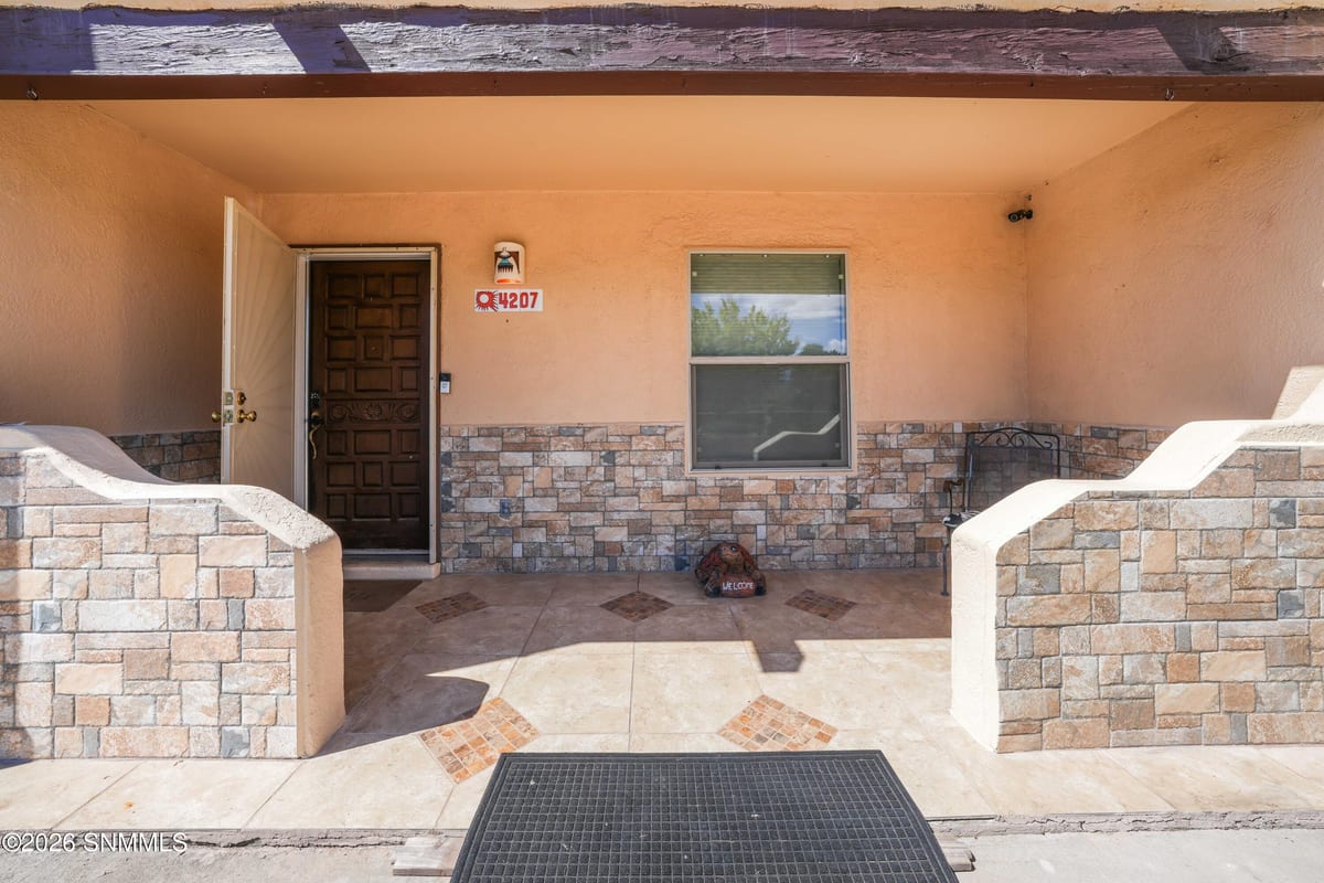 4207 E Winchester Road, Las Cruces, NM 88011 photo 6
