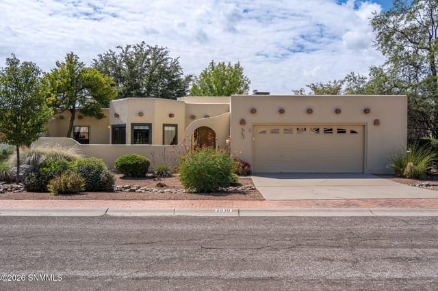 2830 Teresita Street, Las Cruces, NM 88005 photo 2