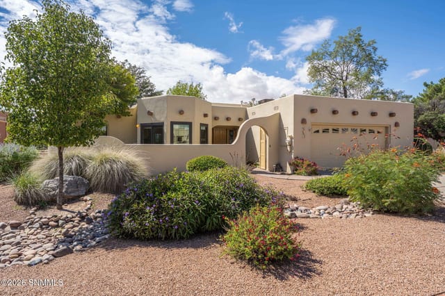 2830 Teresita Street, Las Cruces, NM – 3 bedroom, 1,868 sqft single family residence for sale at $489,000