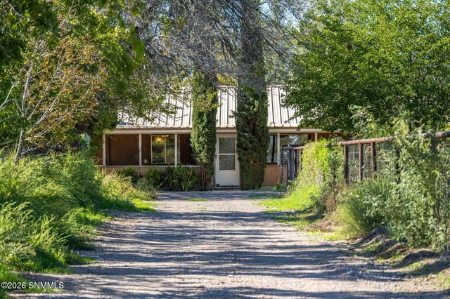 6 Silver Springs Road, Williamsburg, NM 87942 photo 2