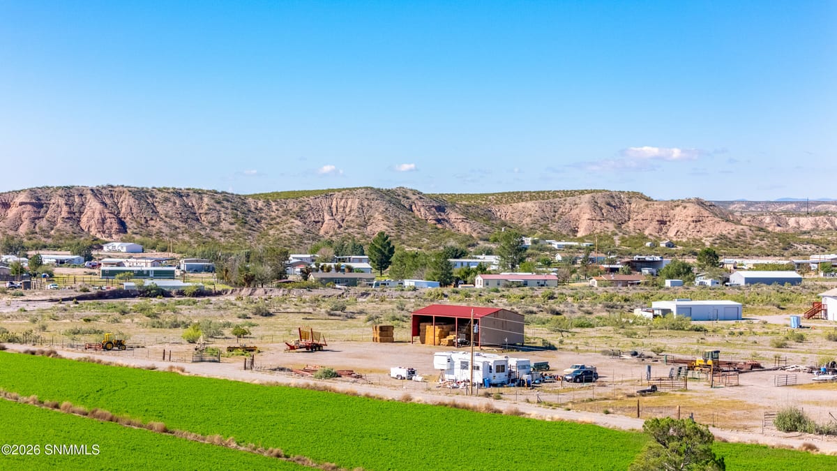 63 Paloma Blanca Road, Williamsburg, NM 87942 photo 5